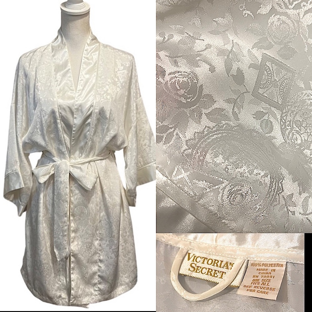 Victoria's Secret White Floral Robe